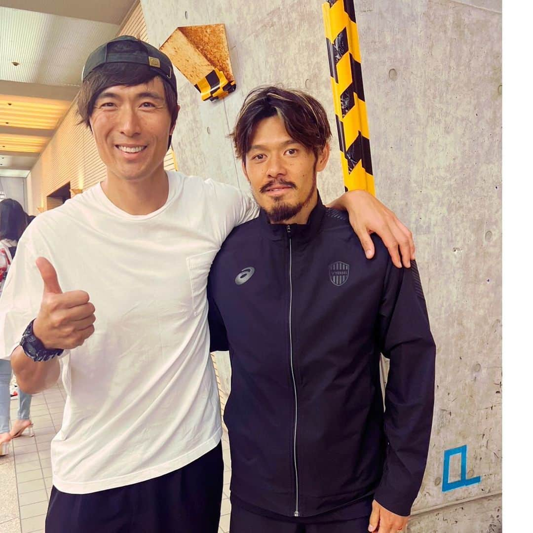 北野貴之さんのインスタグラム写真 - (北野貴之Instagram)「ヴィッセル神戸対FC東京試合観戦！！ ありがとうね🤝 @mitsukisaito   久々に会えてめっちゃ嬉しかったな〜🔥  セレッソ戦友 @hotaru10_official  @takahiro_ohgihara_official  @kimotoyasuki.15  大宮アルディージャ戦友 東慶悟 アルビレックス新潟戦友 @sakai_go1123」5月28日 23時06分 - takashi_kitano