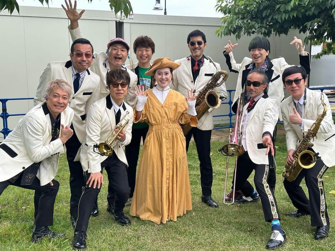 EGO-WRAPPIN'さんのインスタグラム写真 - (EGO-WRAPPIN'Instagram)「「ハナレグミ fever 中納良恵」2日目 GREENROOM FESTIVALありがとうございました！  2人の重なり合う声、TUCKERさんのリズムマシーンとエレクトーン。 この組み合わせを次いつ見れるかを楽しみにしていてください！  feverした後は東京スカパラダイスオーケストラと久々の共演。久々の「縦書きの雨」  濃密で楽しい2日間でした！ 見て頂いたみなさんありがとうございました！  来週末は頂2023 静岡で会いましょう！  #egowrappin #エゴラッピン　 #中納良恵 #ハナレグミ #tucker さん  #東京スカパラダイスオーケストラ  #スカパラ #縦書き雨  #greenroomfestival  @greenroomfestival   #頂フェス  @itadaki_festival」5月28日 23時11分 - egowrappin_official