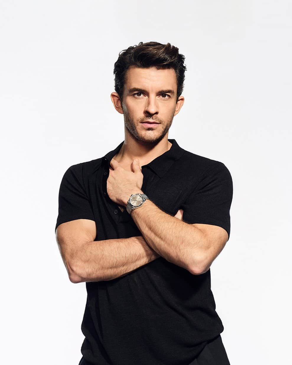 のインスタグラム：「Get inspired by Jonathan Bailey's choice: the Aqua Terra Shades Co-Axial Master Chronometer.​  Discover the watch via link in bio.​  @jbayleaf  #OMEGA​ #Seamaster​ #AquaTerraShades」