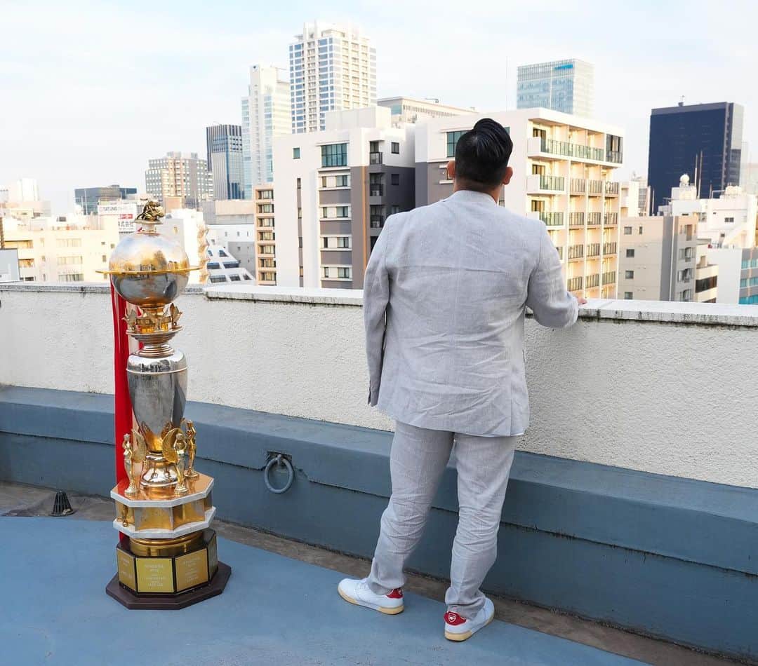 芦野祥太郎のインスタグラム：「チャンピオンカーニバル優勝して2日後 欠場を発表した日に撮った写真  哀愁漂ってんなぁ…  #GOA #ajpw #プロレス」