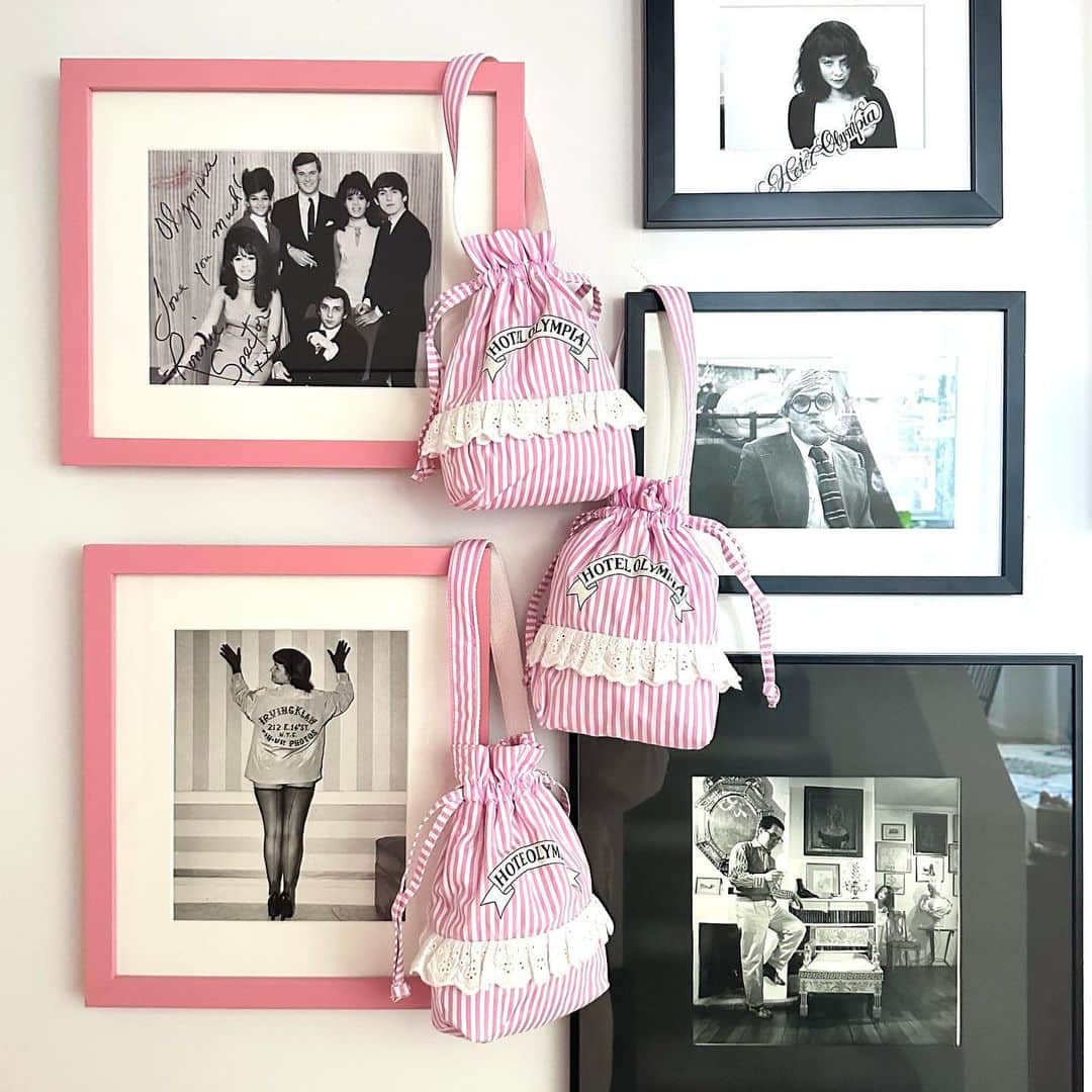オランピアルタンのインスタグラム：「💗 Bags of fun 💗🏩 @thehotelolympia」