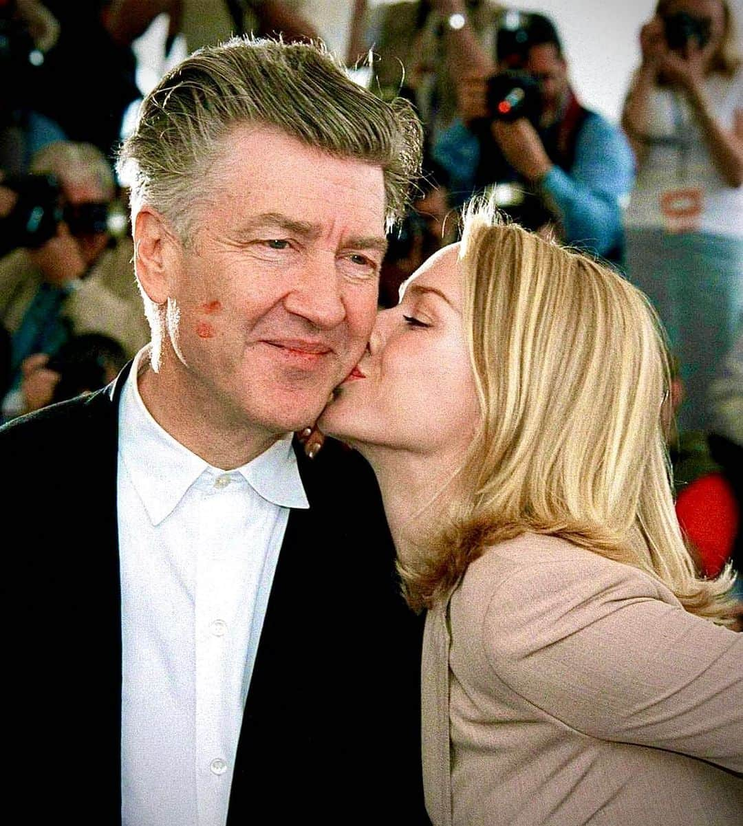 ナオミ・ワッツのインスタグラム：「My most favorite memory of Cannes ❤️ David Lynch, I love you. @festivaldecannes」