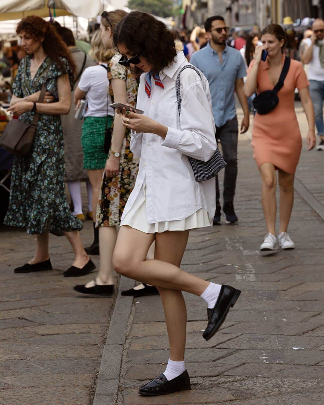 スコット・シューマンのインスタグラム：「Milan Sunday Flea Market is really a parade of styles and fashion!」