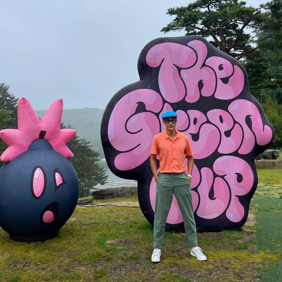 ペ・ジョンナムのインスタグラム：「비가와도 즐거웠던 @thegreencup.official 골프 ⛳️⛳️⛳️🎉🎊🤩🩶🩷🤍 @adidasgolf」