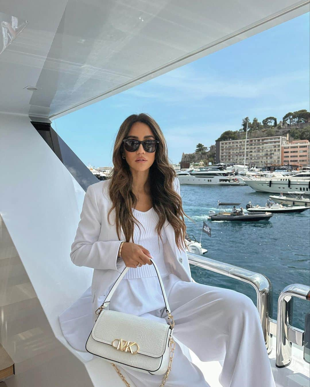 Tamara Kalinicさんのインスタグラム写真 - (Tamara KalinicInstagram)「Jet setting around the world with @MichaelKors . Landed in Monaco for weekend of glam and speed at Cote d’Azur #MichaelKors #JetSetMonaco MKPartner」5月29日 5時04分 - tamara