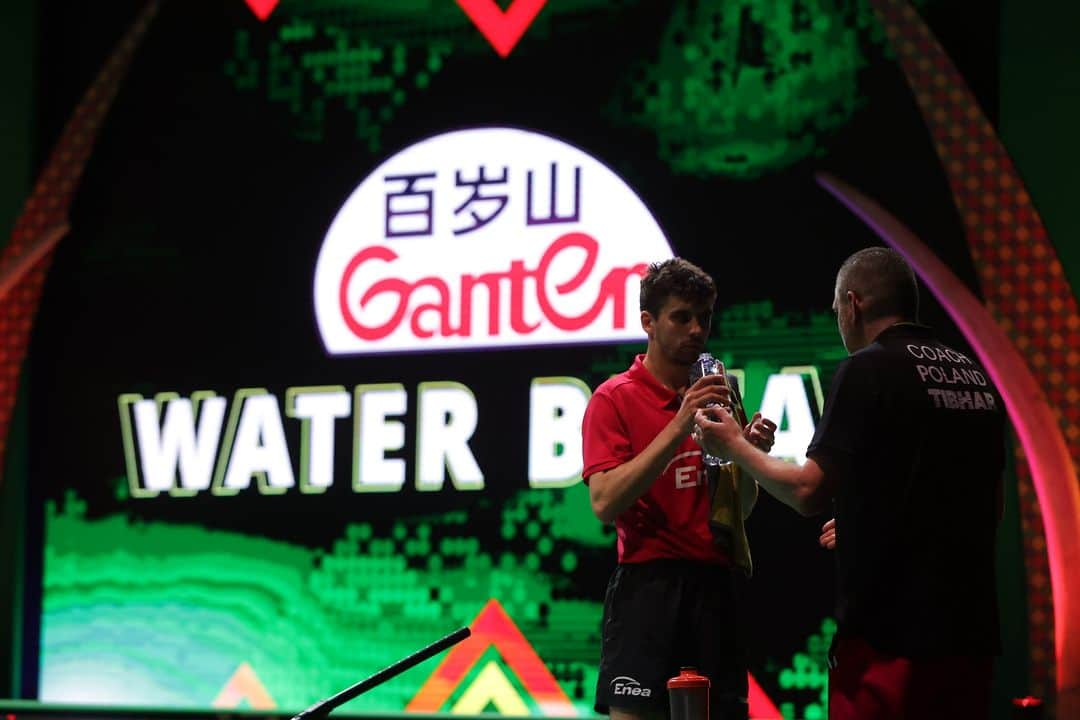 ITTF Worldさんのインスタグラム写真 - (ITTF WorldInstagram)「Hydration is key to stay in your best shape when you're on the #ITTFWorlds2023 stage💧   #Durban2023 #TableTennis #PingPong #Ganten」5月29日 5時00分 - wtt