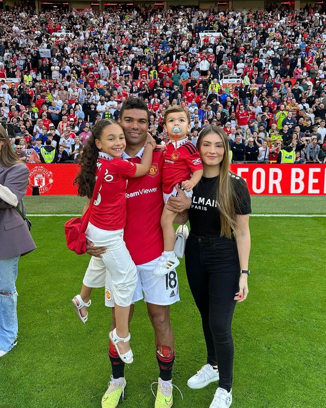 アナ・マリア・カゼミーロのインスタグラム：「✨Nosso Herói❤️👨‍👩‍👧‍👦⚽️ @casemiro」