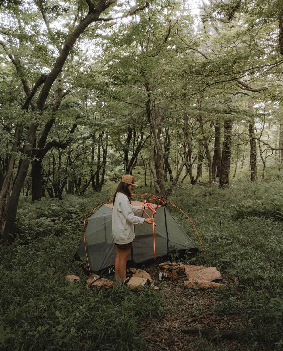 Poler Outdoor Stuffさんのインスタグラム写真 - (Poler Outdoor StuffInstagram)「Weekend camping vibration inspo brought to you by @biieve  Shot by @chill_haza   #campvibes」5月29日 6時10分 - polerstuff
