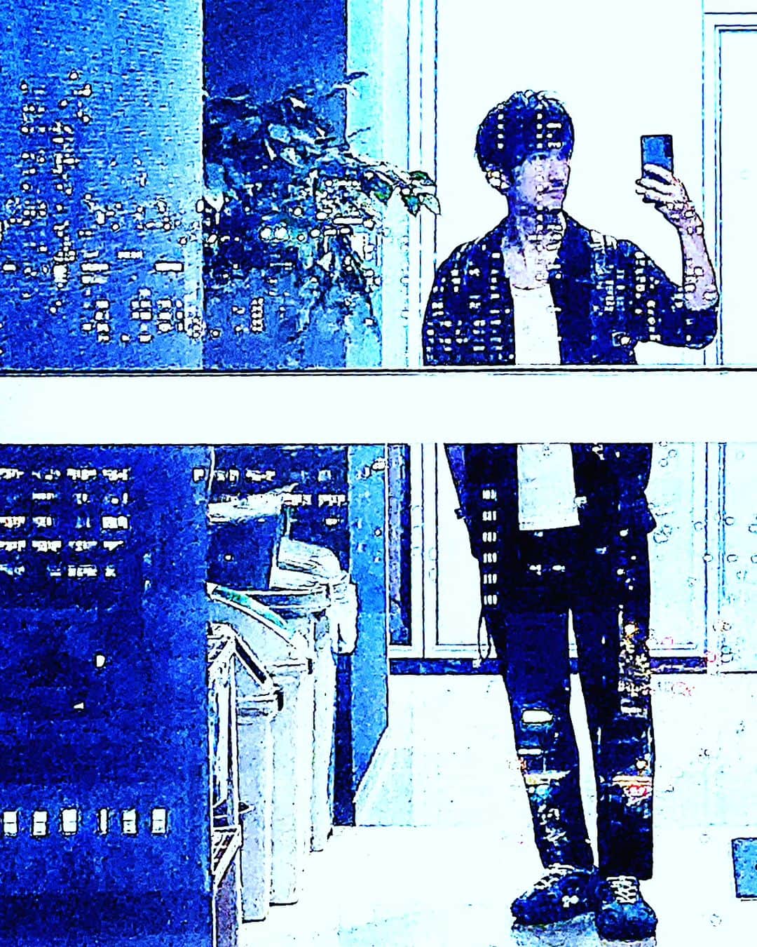 矢口恭平のインスタグラム：「dyed in the night 夜に染まる」