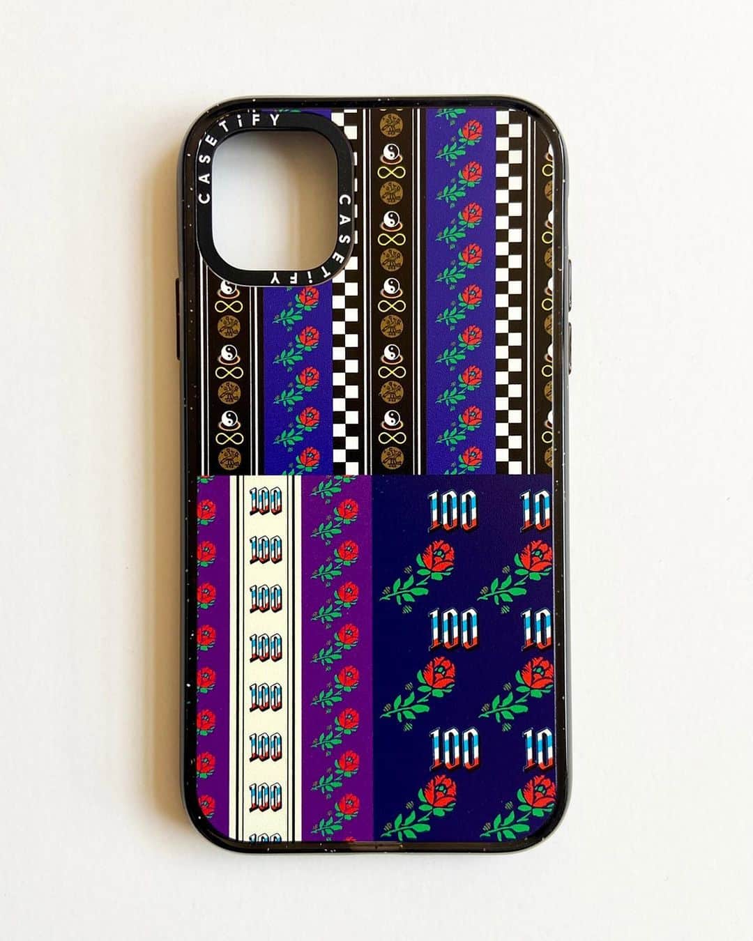 ケンゾーミナミのインスタグラム：「The collaboration with @casetify. The model “PATTERNS”: smart phone cases, Apple Watch bands, and AirPods Cases.  Go to casetify.com and search “Kenzo Minami” Or go to the link in my bio.  casetify.comで「Kenzo Minami」で検索。もしくはbioのリンクにて。  https://www.casetify.com/w?query_string=kenzo%2Bminami&utm_term=kenzo%2Bminami&keyword=kenzo%2Bminami  #CASETiFY #smartphonecase #iphone #samsunggalaxy #googlepixel #iphonecase #samsunggalaxycase #googlepixelcase #スマホケース #patterns #パターンズ #kenzominami」
