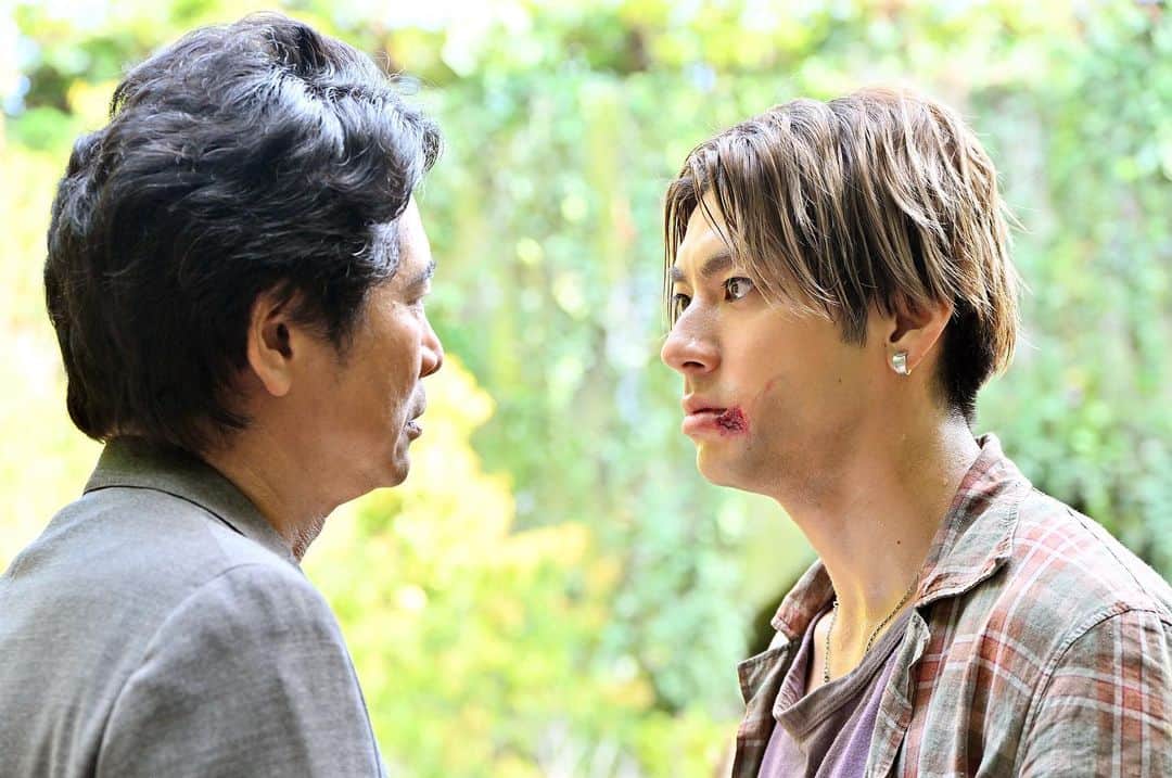 ペンディングトレイン-8時23分、明日 君とのインスタグラム：「第６話をプレイバック🎬 直哉は本当に弱いのか！？ 皆さんはどう思いますか？  第７話放送は６月２日（金）よる１０時🚃 第６話は#TVer で配信中🤳 全話配信は#Paravi #Netflix   #ペンディングトレイン #山田裕貴 #萩原聖人 #ペントレプレイバック #金曜ドラマ #名シーン」