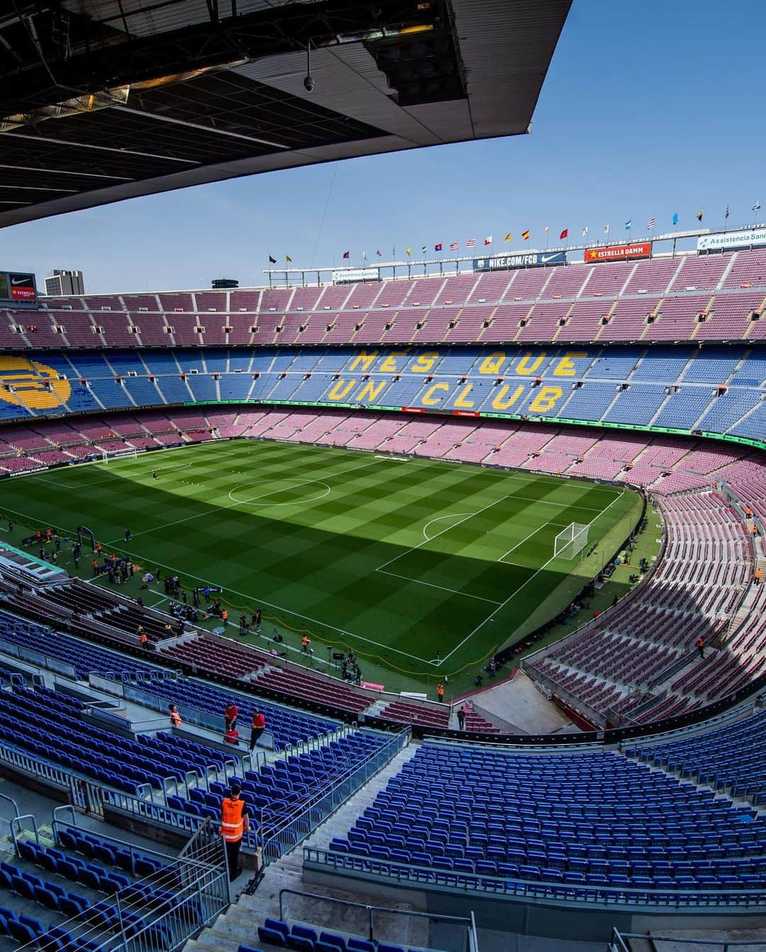 セルジ・ロベルトさんのインスタグラム写真 - (セルジ・ロベルトInstagram)「No és un adéu, és un fins aviat, @5sergiob @jordialbaoficial & Spotify Camp Nou ❤️🏟️」5月29日 7時27分 - sergiroberto