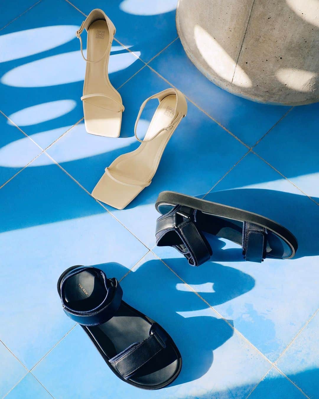 Saks Fifth Avenueのインスタグラム：「@toteme kitten heels or @therow flatform sandals? Choose your player. Tap or head to the link in our bio to shop. #Saks」
