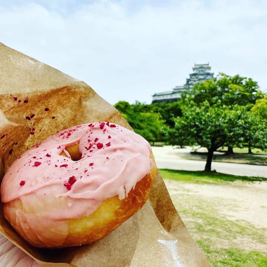 外村久美子さんのインスタグラム写真 - (外村久美子Instagram)「・ 🍩🍩🍩🍩🍩👏 ここのドーナツ、すっごいおいしかったぁ🤤  #ドーナツ #donuts」5月29日 9時27分 - kummy153