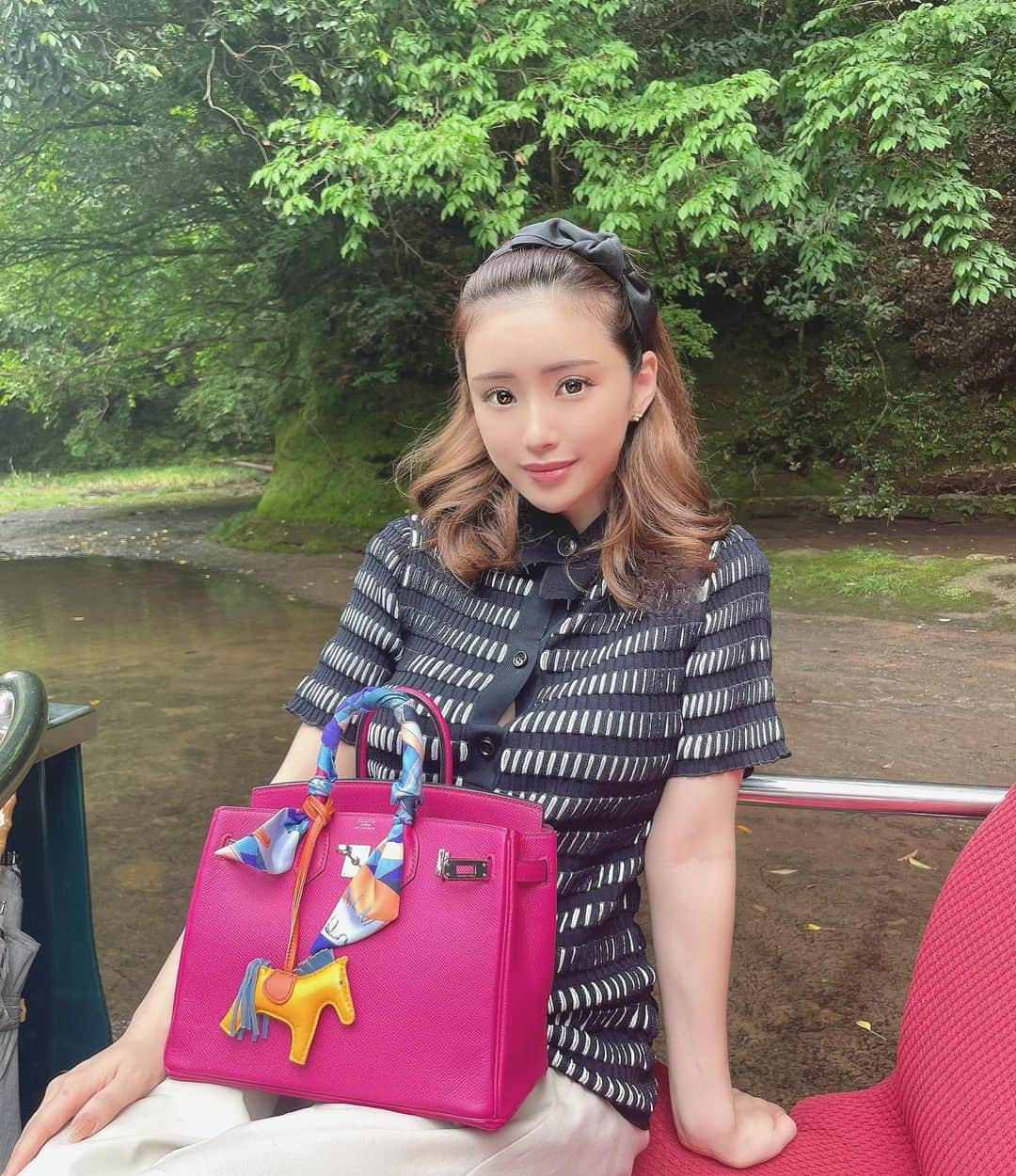 れいさんのインスタグラム写真 - (れいInstagram)「デコピカビームッ  鹿児島編おわり🌳☀️  #天空の森  #hermes  #birkin」5月29日 10時22分 - reirei05200101