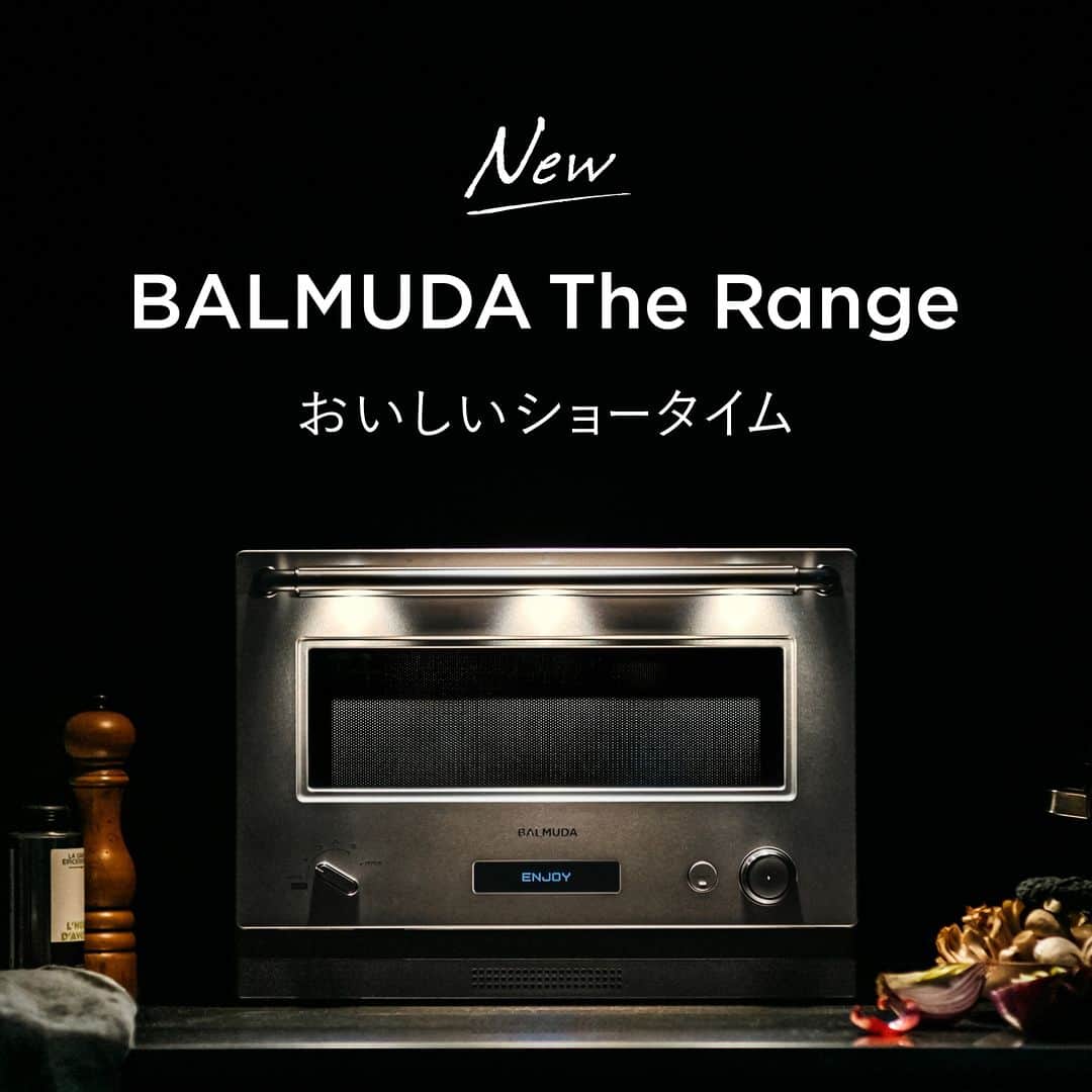 BALMUDA (バルミューダ) さんのインスタグラム写真 - (BALMUDA (バルミューダ) Instagram)「【新登場】新しくなったシンプルで楽しいオーブンレンジ「BALMUDA The Range」 . バルミューダのオーブンレンジが、生まれ変わりました。シンプルな操作方法はそのままに、レンジ・オーブンの加熱性能が向上。毎日の料理に、より使いやすくなりました。新しいBALMUDA The Rangeが、心地よいギターの音色と共にキッチンに楽しさをお届けします。 . 6月1日（木）よりバルミューダオンラインストア・BALMUDA The Store Aoyamaをはじめとするブランドショップ各店舗、主要家電量販店などバルミューダ製品正規販売店にて順次販売を開始します。※ダークグレーのみ6月上旬より順次出荷開始。 . . #BALMUDATheRange #バルミューダザレンジ #オーブンレンジ #バルミューダの新製品 #BALMUDA #バルミューダ」5月29日 11時01分 - balmuda