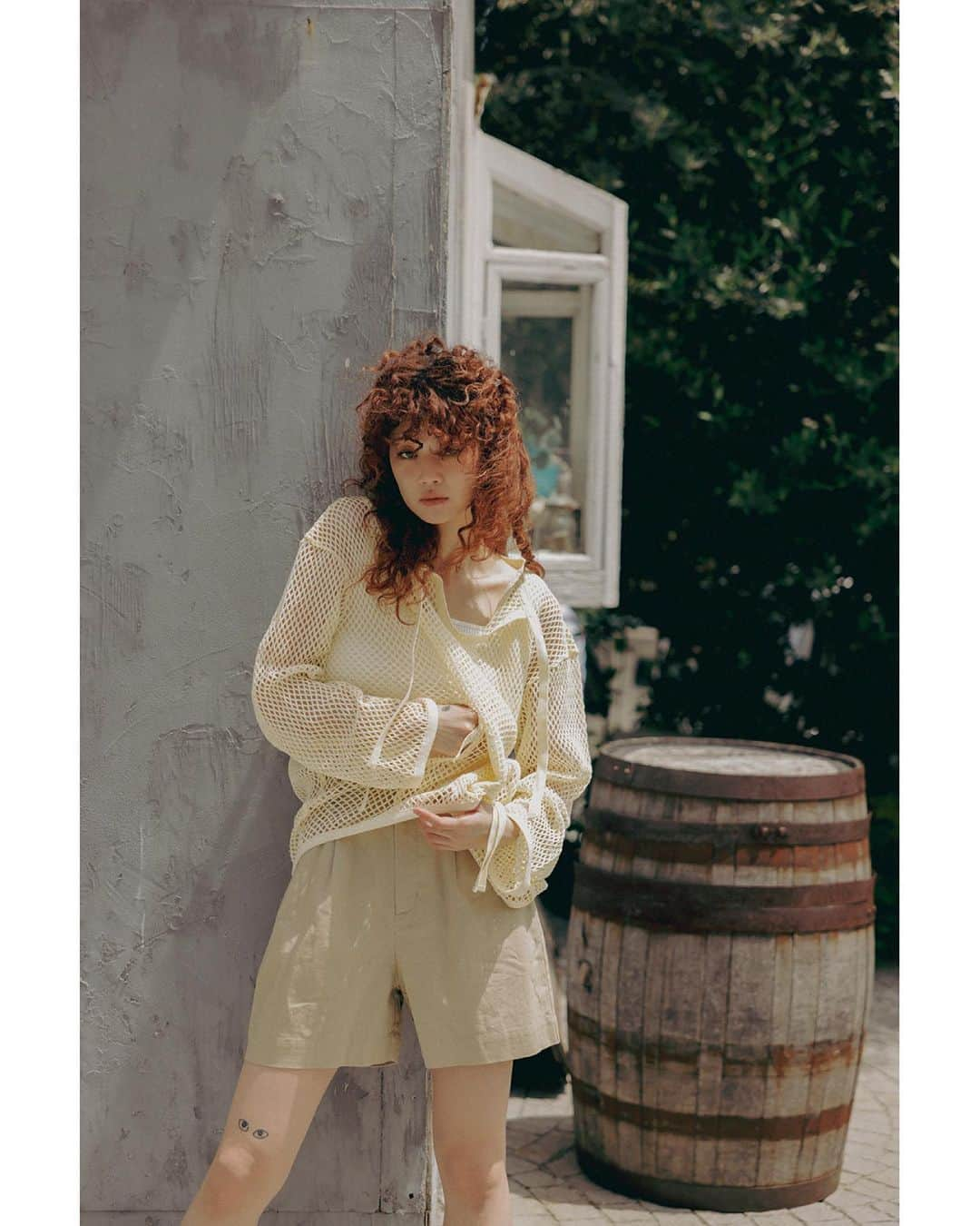 SHEL’TTERさんのインスタグラム写真 - (SHEL’TTERInstagram)「2023 SUMMER SHEL'TTER LOOK URBAN VALUES+ -Smart allure- ━━━━━━━━━━━━━━━  ■MESH SKIPPER POJ (MOUSSY) ※6月発売予定 ■LINEN COTTON  SHORT PANTS (MOUSSY) ※6月発売予定  ━━━━━━━━━━━━━━━ SHEL'TTER店舗ではSUMMERがスタート！  ※店舗によりアイテム入荷・在庫が異なります。お近くのSHEL'TTERまでお問い合わせ下さい。 ━━━━━━━━━━━━━ #SHELTTER #TheSHELTTERTOKYO #SHELTTERSELECT #MOUSSY」5月29日 11時01分 - sheltter_official