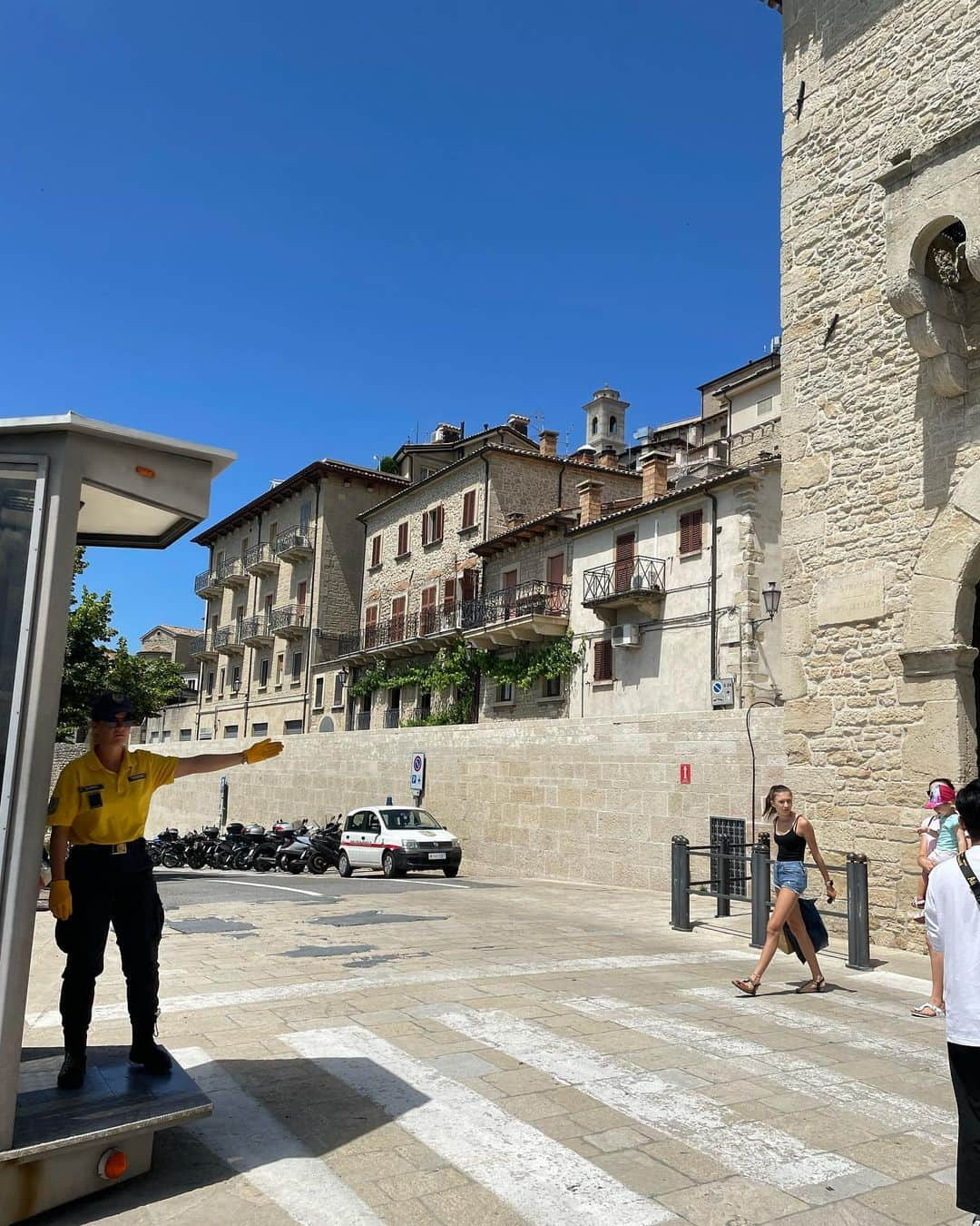 DJ MANAMI（松迫愛実）さんのインスタグラム写真 - (DJ MANAMI（松迫愛実）Instagram)「🏰  #SanMarino #RoccaGuaita #Italia#italy」6月27日 14時20分 - djmanami