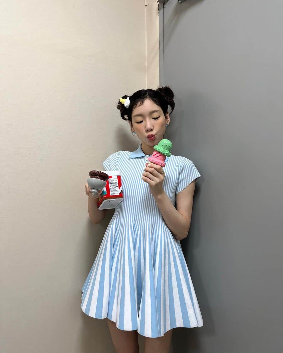 テヨン さんのインスタグラム写真 - (テヨン Instagram)「🫥🍦」6月27日 14時43分 - taeyeon_ss