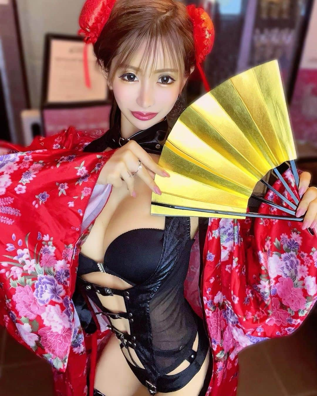 朝比奈りえさんのインスタグラム写真 - (朝比奈りえInstagram)「コスプレ１日目の 和装はでした🤍  .  #美容　#韓国　 #大豆ミート #宮古島#栄  #エステ　#キャバ嬢　#錦３　#韓国ヘア　#美容室　#ギャル  #Bali　#大阪　#ミリオンレジャーホールディングス #沖縄　#キャストウォーカー   #サーフィン  #ねこ  #夏　#海　#整形　#美女図鑑　#ダンサー  #キャバクラ　#ダイエット　　　　#プリティウーマン名古屋 #歌舞伎町  #六本木　#眉毛アート　#アートリップ」6月27日 15時06分 - lie8862