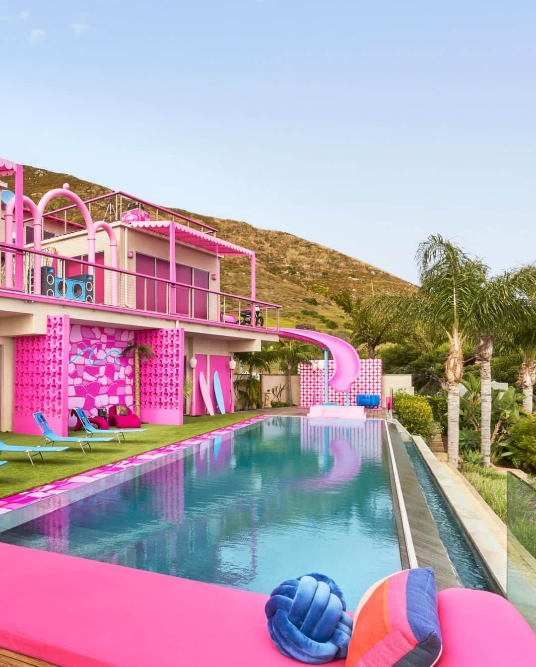 Airbnbさんのインスタグラム写真 - (AirbnbInstagram)「The Barbie Malibu DreamHouse is back on Airbnb—but this time, Ken’s hosting.   While everyone’s favorite doll makes her live action film debut in BARBIE, Ken transformed the pink palace with maximum Kenergy—cowboy hats, rollerblades, you name it.  Everyone in Barbie Land can request to book these stays on July 17 at 10am PT at the link in our bio.   Don’t miss @barbiethemovie only in theaters July 21. #BarbieTheMovie」6月27日 7時30分 - airbnb