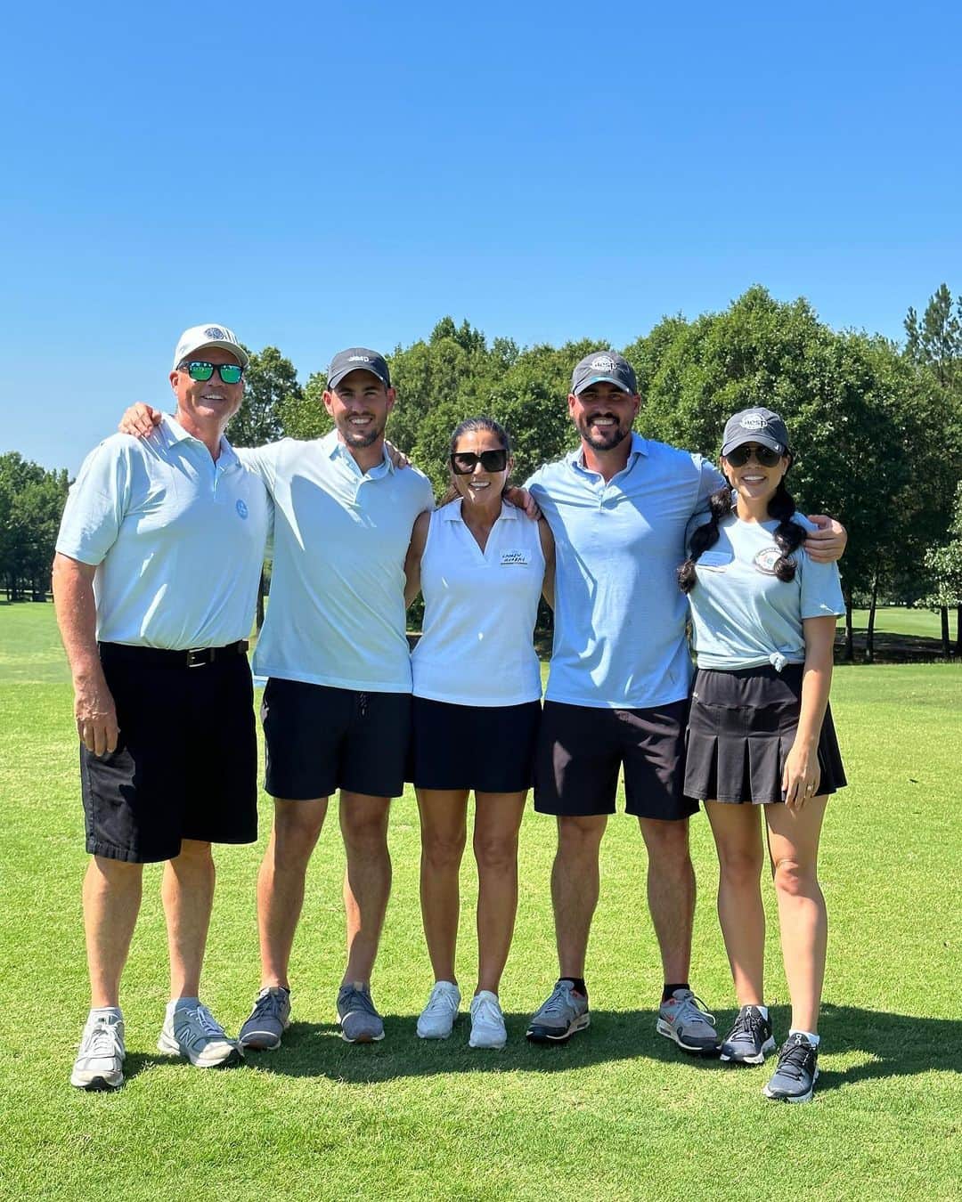 のインスタグラム：「What a day!  My family and I hosted our 4th annual celebrity charity golf tournament benefitting our favorite people in the world @esp_inc ❤️ The tourney sold out, we had a packed house, tons of incredible volunteers, a bunch of ESP participants to spread the joy and the early number was that we raised over $170k today, praise the Lord! 🙏🏼🙌🏼 We are so humbled and honored to call ESP family, they are truly the best!」