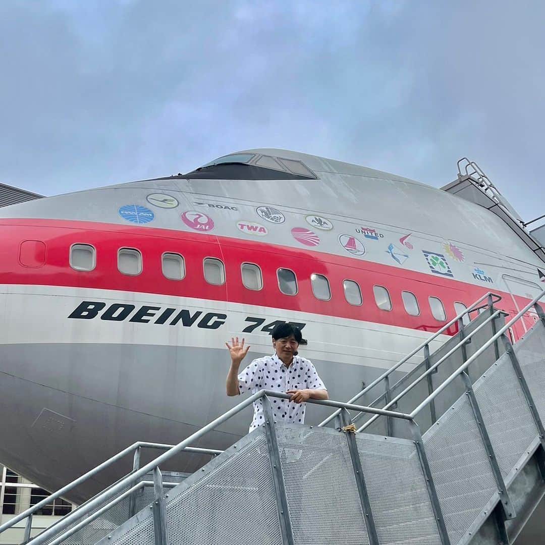 依田司さんのインスタグラム写真 - (依田司Instagram)「6月27日(火) 千葉県芝山町にある『航空科学博物館』から。雨の日も暑い日も気にせず行けるお出かけスポットです。 屋内で飛行機の歴史、空港のしくみなどさまざまな角度から飛行機を学べる施設で、巨大な展示物からパイロット体験など魅力たっぷりの博物館。 屋外にもジャンボの機首（コックピット）や沢山の機体展示がしてあります。毎月、色々なイベントを開催しているのも人気。 また、近くに成田空港があるので飛行機の発着陸なども間近で見ることができますよ。  #航空科学博物館 #DoCLASSE #ドゥクラッセ #依田さん #依田司 #お天気検定 #テレビ朝日 #グッドモーニング #気象予報士 #お天気キャスター #森林インストラクター #グリーンセイバーアドバンス #プロジェクトワイルド #IPCC伝導者 #japan #japantrip #japantravel #unknownjapan #japanAdventure #japanlife #lifeinjapan #instagramjapan #instajapan #療癒 #ilovejapan #weather #weathercaster #weatherforecast」6月27日 8時38分 - tsukasa_yoda