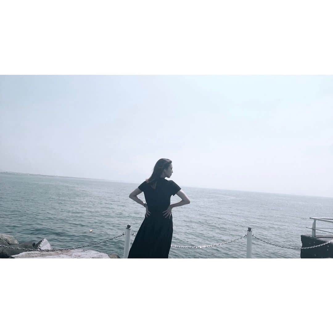 矢吹世奈のインスタグラム：「海🫧」