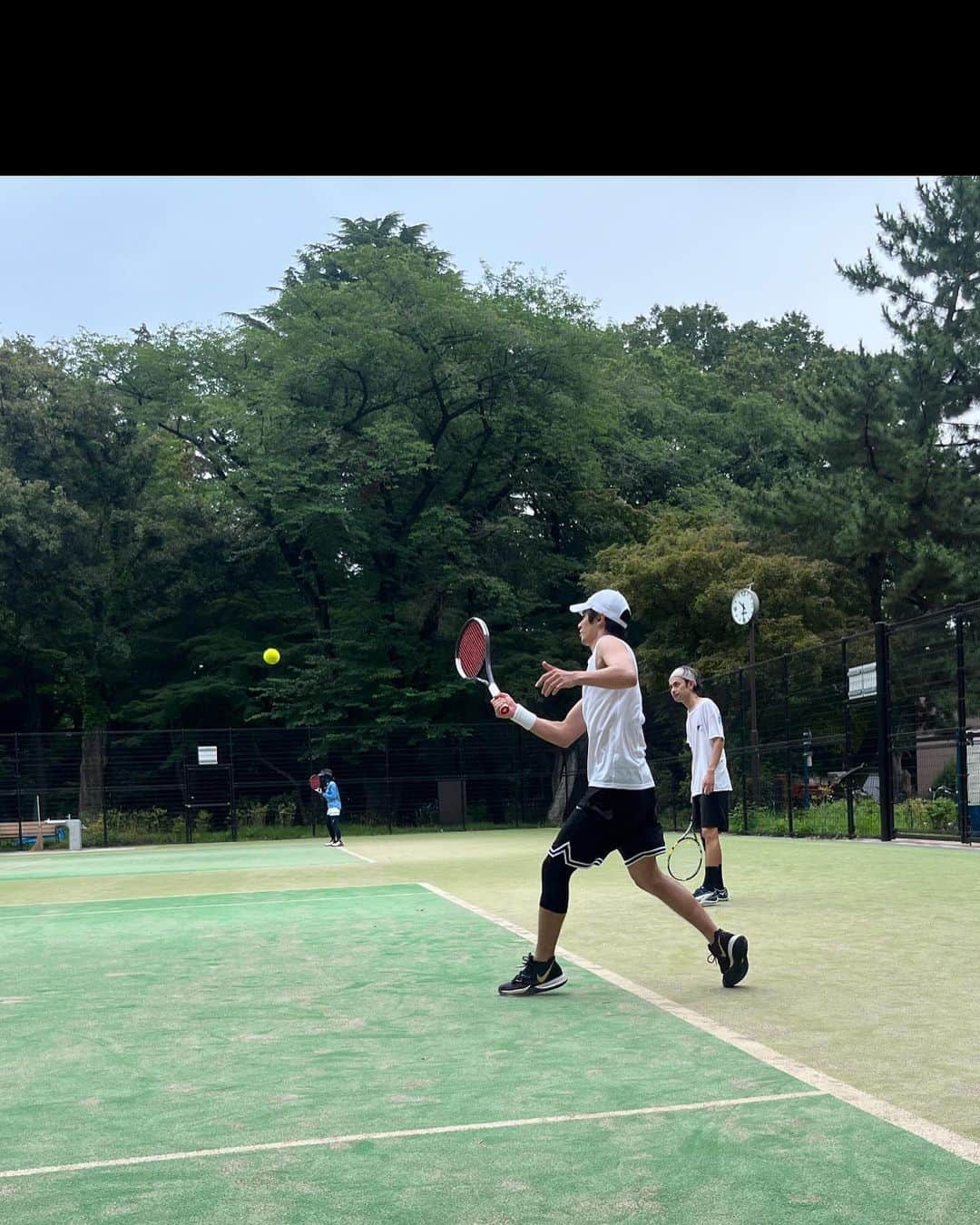 宮原大輔のインスタグラム：「なんだこれ #テニス」