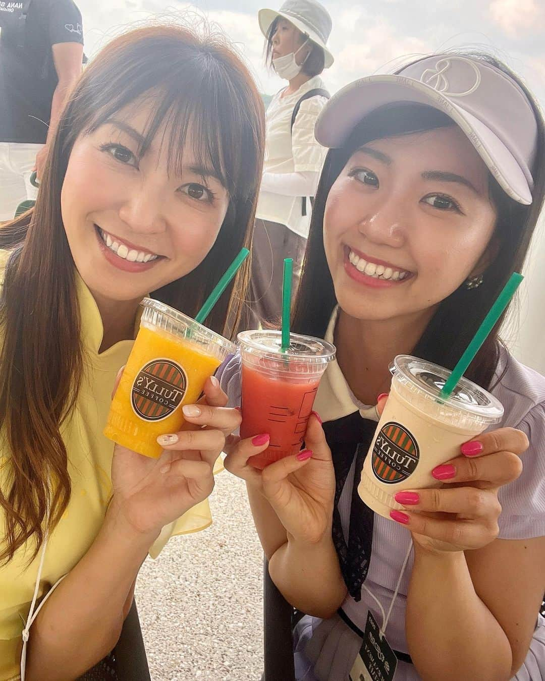 高沢奈苗さんのインスタグラム写真 - (高沢奈苗Instagram)「.  アースモンダミンカップ最終日⛳️  キャディロボット開発ブースお手伝いして来ました💡  4年後に完成するキャディロボット！まだまだ開発途中ですがたくさんの方々が試乗してくださいました！4年後楽しみです😊🥰  最後は試合も観戦させてもらって プレーオフまで観れて感動でした🥺✨  アースモンダミンカップはフードも充実💛 ついつい食べ過ぎてしまった😆  @pinogolf ちゃんとはじめましてだったけど1日ずっと一緒に行動して楽しかったな〜😉💝  .  .  #アースモンダミンカップ2023 #女子ゴルフツアー #ゴルフトーナメント #キャディロボット開発 #j_jane_golf #golffashion」6月27日 11時38分 - nanaetakasawa