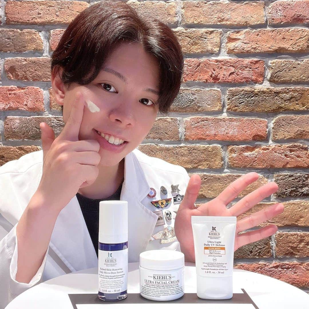 キールズ Kiehl's Japanさんのインスタグラム写真 - (キールズ Kiehl's JapanInstagram)「エイジングケアを始めてみたい方におすすめのケア💜ポイントは、十分な保湿と紫外線ケア☝🏻 毛穴を目立ちにくくするレチノール美容液 に加えて、肌のバリア機能をサポートするクリームUFC と、高い紫外線防止効果を持つ UVディフェンスを併せ使いするのが◎ @kiehlsjp #kiehls #キールズ #スキンケア #ヘルシースキン #アポセカリー #ニューヨーク #NewYork #skincare #キールズレチノール美容液 #キールズクリームUFC #日焼け止め」6月27日 12時00分 - kiehlsjp