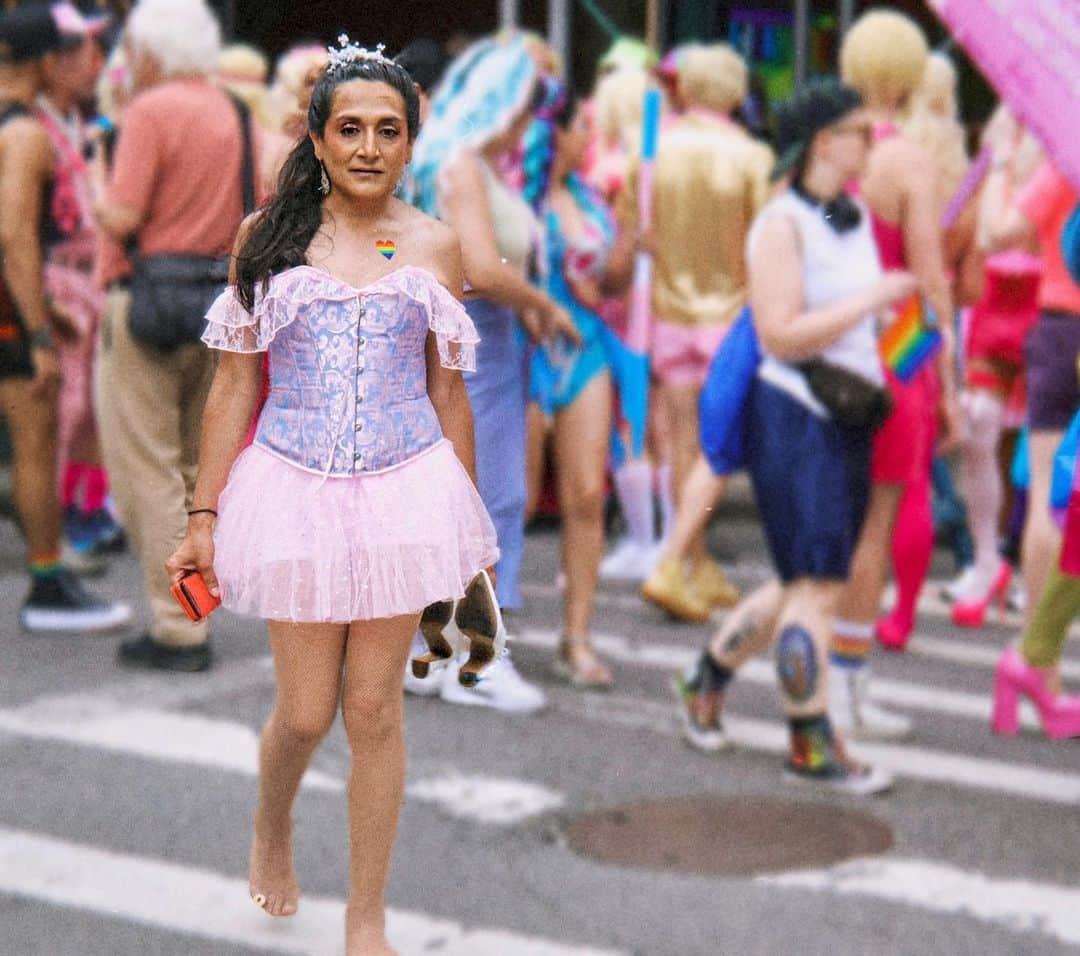 コルトン・ヘインズさんのインスタグラム写真 - (コルトン・ヘインズInstagram)「Starting to feel a bit better🤒 & going through some of the photos I took at Pride yesterday. Gosh…what a magical day :) Happy Pride everyone ❤️」6月27日 12時25分 - coltonlhaynes