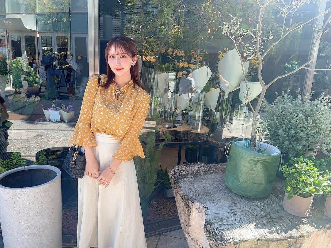 明石奈津子さんのインスタグラム写真 - (明石奈津子Instagram)「* 🌳🌷🌻  #tea」6月27日 12時31分 - nattu_official