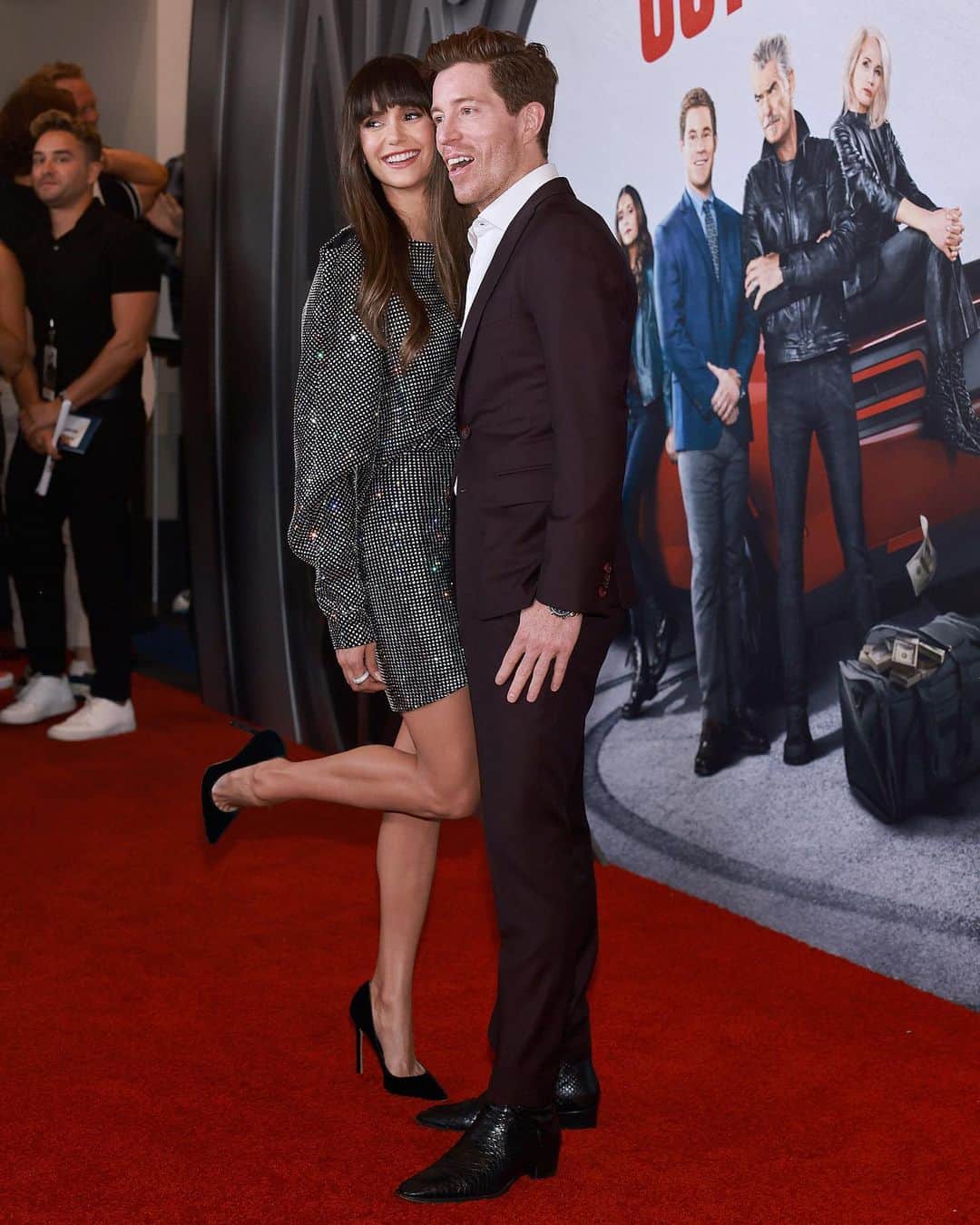 Just Jaredさんのインスタグラム写真 - (Just JaredInstagram)「Nina Dobrev and boyfriend Shaun White are all loved up at the premiere of her new Netflix movie, #TheOutLaws, with her co-stars Adam Devine, Pierce Brosnan, Michael Rooker, and Lil Rel Howery, as well as Adam’s wife Chloe Bridges.  #NinaDobrev #ShaunWhite #AdamDevine #ChloeBridges #PierceBrosnan #MichaelRooker #LilRelHowery Photos: Getty」6月27日 12時33分 - justjared