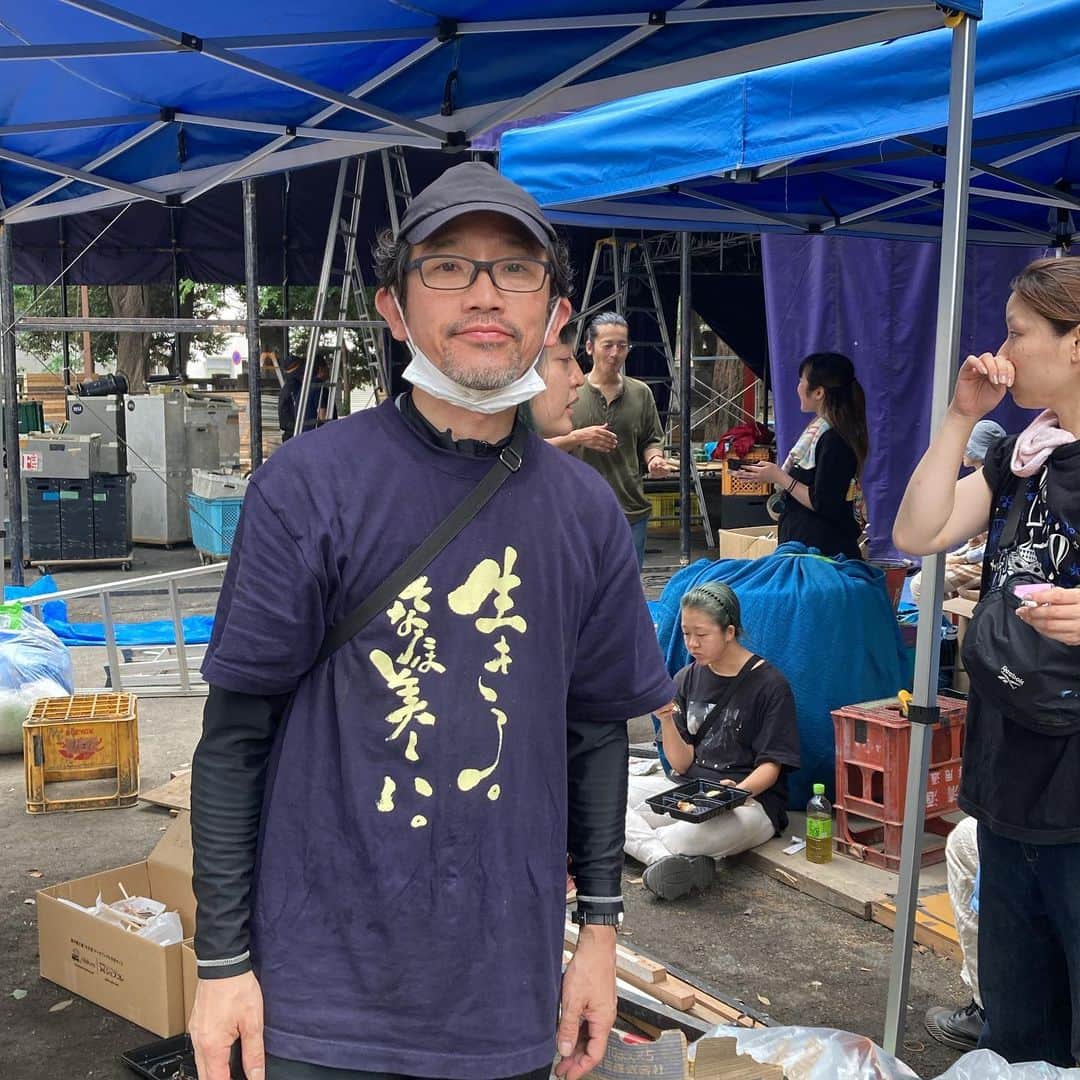 松田洋治のインスタグラム：「花園バラシ絶好調。」