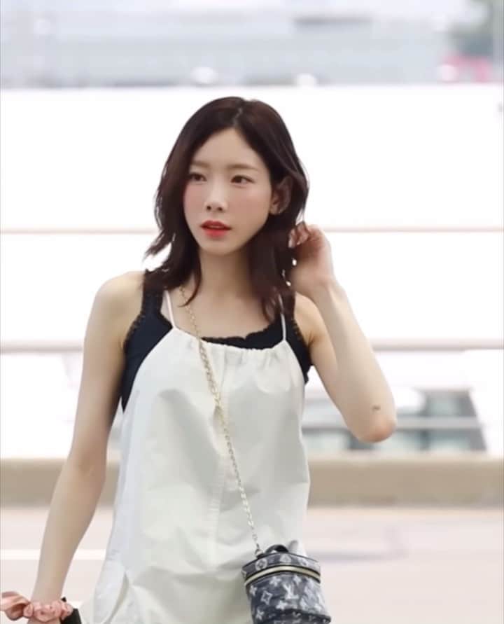 TAEYEONのインスタグラム：「Taeyeon’s from Incheon Airport to Taiwan 🇹🇼   @taeyeon_ss  #태연 #TAEYEON」