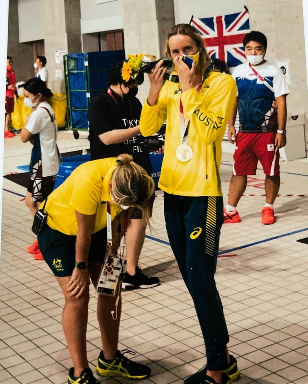 エマ・マッケオンさんのインスタグラム写真 - (エマ・マッケオンInstagram)「Happy Olympic day! Some memories that I will cherish forever and made special because of the people who got me there and the people I shared it with. I feel very lucky to have been able to chase my dreams, and still am!」6月23日 17時42分 - emmamckeon