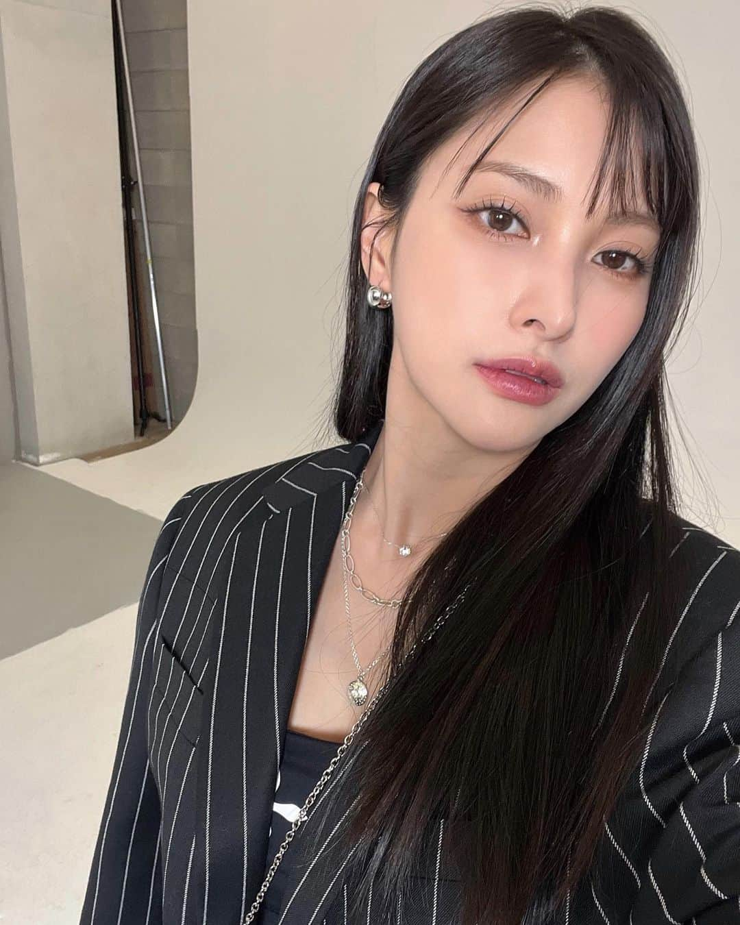 パク・ギュリさんのインスタグラム写真 - (パク・ギュリInstagram)「조금씩 다른」6月23日 17時46分 - gyuri_88