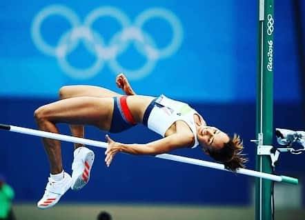 ジェシカ・エニス＝ヒルさんのインスタグラム写真 - (ジェシカ・エニス＝ヒルInstagram)「Happy Olympic Day   I was fortunate to be part of two incredible Olympic Games.   🥇2012 at a home games and 🥈2016 as a momma. Hopefully helping to change the narrative on what female athletes can achieve 💫  📸 @gettysport   #olympicday」6月23日 18時13分 - jessicaennishill