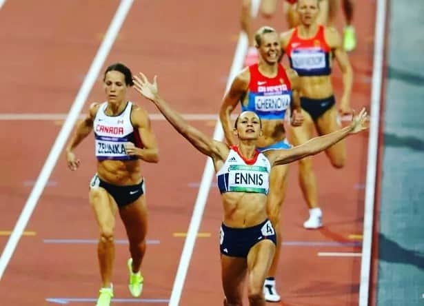 ジェシカ・エニス＝ヒルさんのインスタグラム写真 - (ジェシカ・エニス＝ヒルInstagram)「Happy Olympic Day   I was fortunate to be part of two incredible Olympic Games.   🥇2012 at a home games and 🥈2016 as a momma. Hopefully helping to change the narrative on what female athletes can achieve 💫  📸 @gettysport   #olympicday」6月23日 18時13分 - jessicaennishill