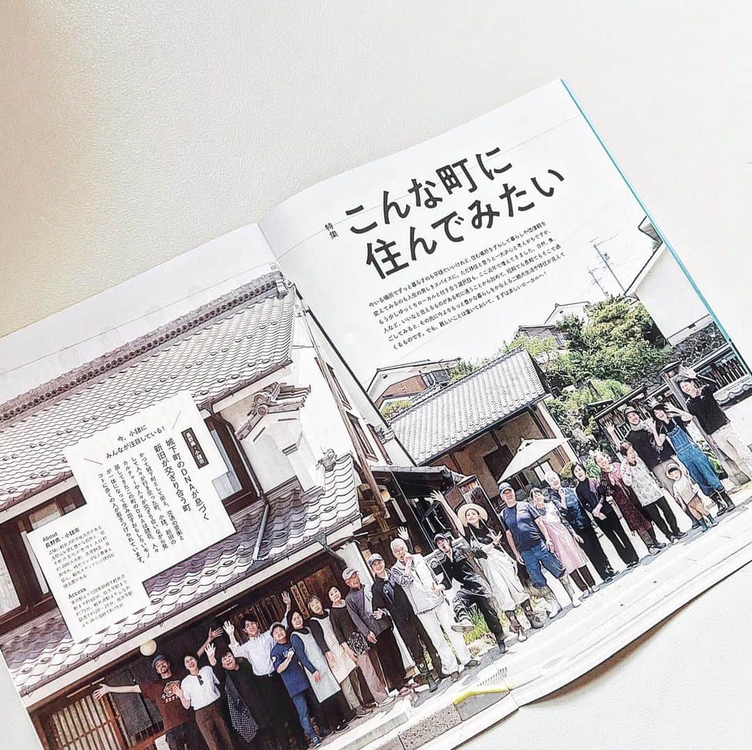 武藤千春さんのインスタグラム写真 - (武藤千春Instagram)「東京メトロの主要の駅に 毎月10万部配布されるフリーペーパー メトロミニッツ @metrominlocalrhythm   6月20日から配布されている最新号に なんと、今小諸市で起きている 色んなオモシロいことが 10ページに渡って特集されています。  わたしもちょろっといます。  気づけばわたしもどっぷり 小諸に入り込んじゃってますが、 この街は人と関われば関わるほど オモロい街です。」6月23日 18時15分 - iamchiharumuto