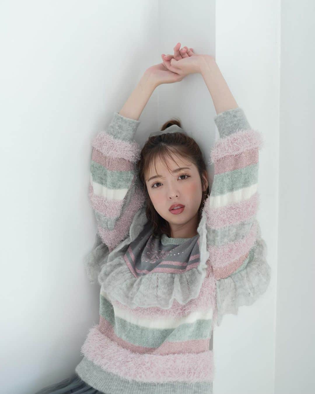 和田まあやさんのインスタグラム写真 - (和田まあやInstagram)「おはよっ☀️ 金曜日だねっ明日はお休みの方が多いかな？ 今日も1日お仕事や学校、育児！それぞれ頑張ろうねっ🍉 みんなが今日も笑顔でHAPPYでありますようにっ🍀」6月23日 9時57分 - wada_maaya_official