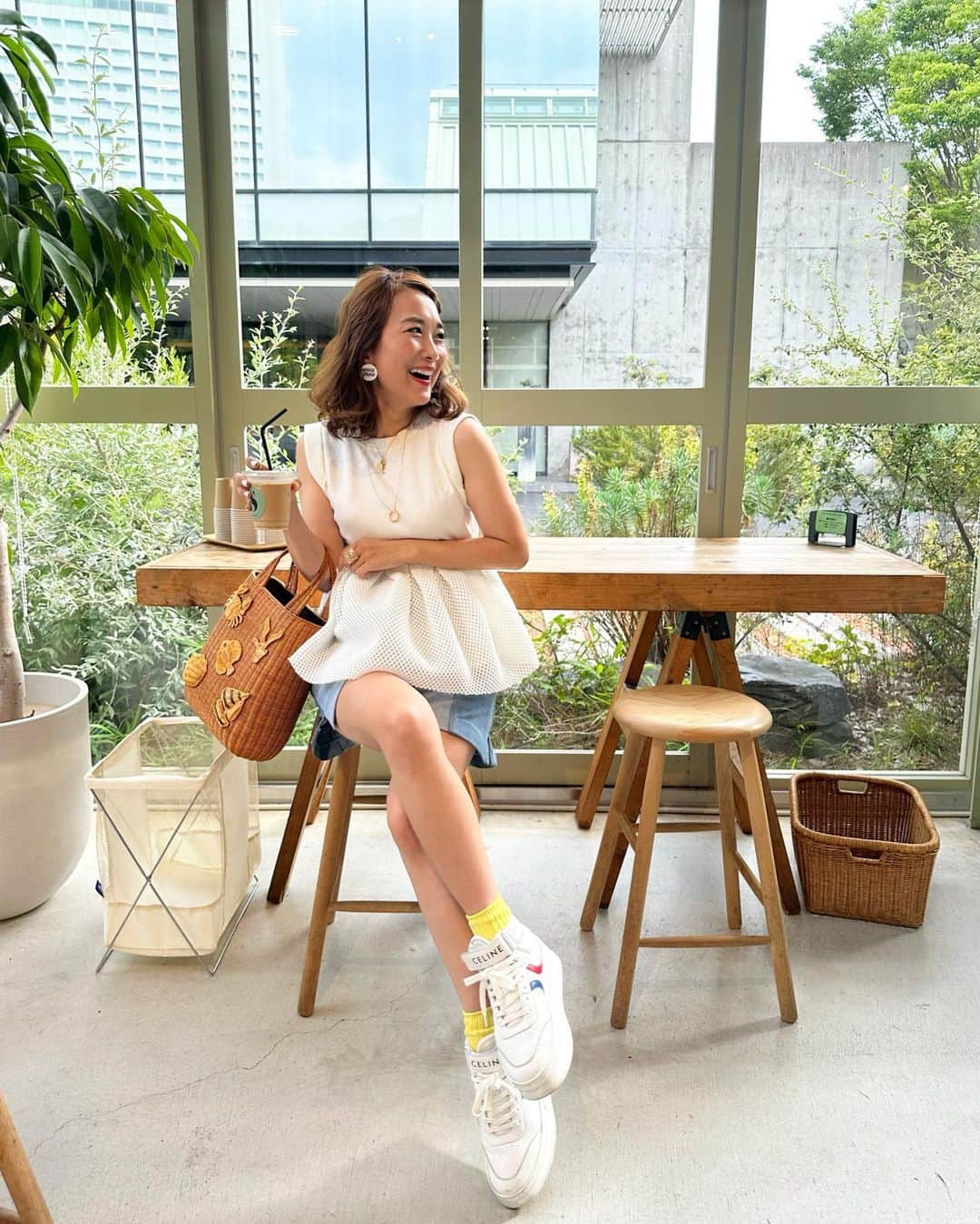 Mai Wakimizuのインスタグラム：「今年もガンガン着る予定のチュールドッキングカットソー♡去年は妊娠中だったのでパンツ合わせが多かったけど、今年はショーパンがメインになりそう＼(^o^)／まもなく始まるSALEでとってもお得です♡ #wakkinstyle tops:#linkable @linkable_official(23日12:00〜sale)」