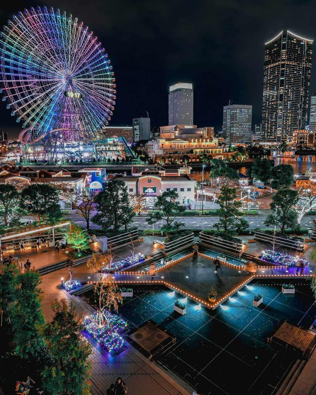 東京カメラ部 横浜分室さんのインスタグラム写真 - (東京カメラ部 横浜分室Instagram)「Photo by @kerun_fotografia_nero 「クイーンズスクエア横浜より」 https://www.instagram.com/p/CtOuLZ6PoG6/ . いいね！＆コメント大歓迎！ ※投稿に関するご注意・ポリシーは東京カメラ部に準じます。詳しくは下記をご覧ください。 https://fb.minpos.com/fb/willvii/camera_jpn/static/guideline . #みなとみらい線フォト散歩 #みなとみらい線フォトさんぽ #みなとみらい線 #横浜 #新高島 #みなとみらい #馬車道 #日本大通り #元町中華街 #yokohama #東京カメラ部 #Japan #photo #写真 #日本 Follow: @TCC.Yokohama . ※各種法令、マナー、関係者の指示に従った撮影をお願いします。 *Please ensure that your photography adheres to all relevant laws, etiquette, and instructions issued by authorized persons.」6月23日 11時00分 - tcc.yokohama