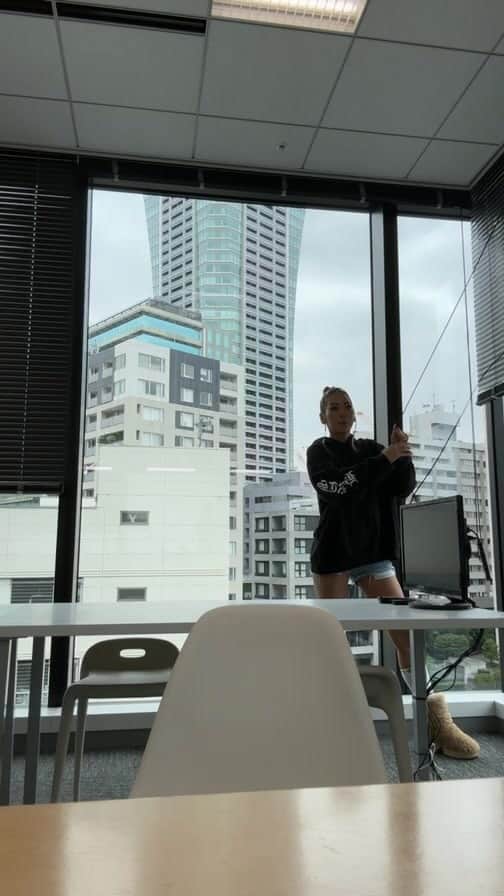 Minamiのインスタグラム：「ニューアルバムリリースしました。」