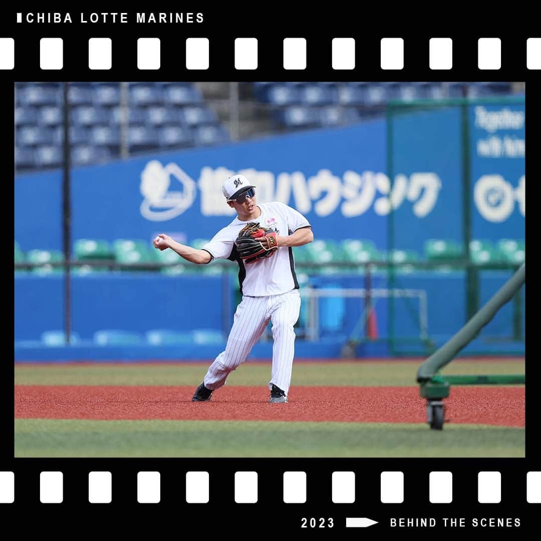 千葉ロッテマリーンズさんのインスタグラム写真 - (千葉ロッテマリーンズInstagram)「BEHIND THE SCENES！ #chibalotte #中村奨吾 #大下誠一郎 #ポランコ #ペルドモ #小沼健太 #藤岡裕大 #友杉篤輝 #角中勝也 #安田尚憲 #茶谷健太 #メルセデス」6月23日 11時32分 - chibalotte