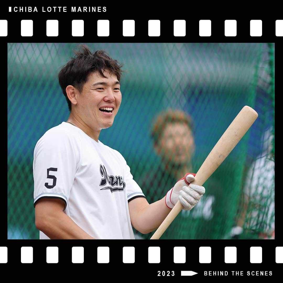 千葉ロッテマリーンズさんのインスタグラム写真 - (千葉ロッテマリーンズInstagram)「BEHIND THE SCENES！ #chibalotte #中村奨吾 #大下誠一郎 #ポランコ #ペルドモ #小沼健太 #藤岡裕大 #友杉篤輝 #角中勝也 #安田尚憲 #茶谷健太 #メルセデス」6月23日 11時32分 - chibalotte