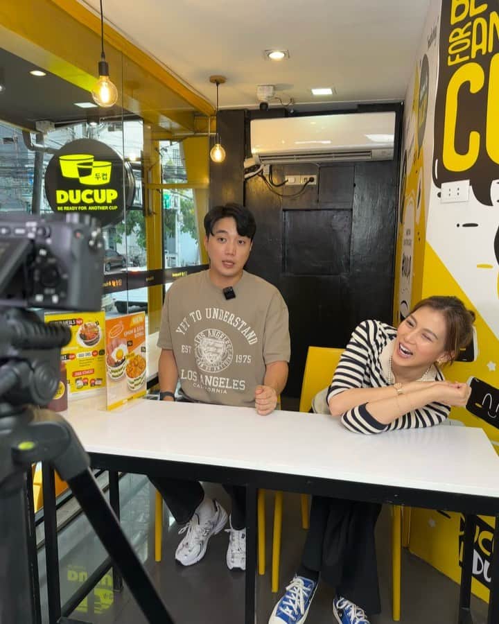 Ryan Bangのインスタグラム：「‘Ryan Bang & Alex Gonzaga's Confrontation After 8 Years!’ @cathygonzaga Vlog on my YouTube channel - youtube.com/ryanbang 🍛🍚 @ducupmnl and @jabakimchi 🫶  #ducup #mukbang #두컵 #필리핀」