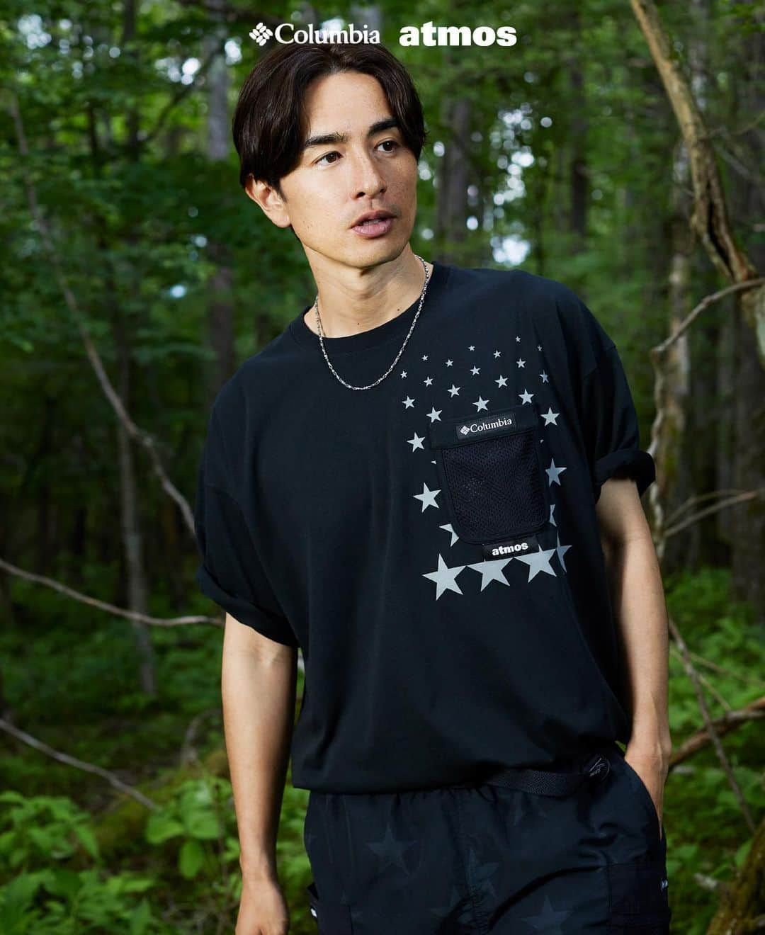 アトモスさんのインスタグラム写真 - (アトモスInstagram)「. “Columbia × atmos 23 SUMMER CAPSULE COLLECTION”  ありとあらゆる自然環境に最適化する機能性を提案し続けるColumbia と atmos がタッグを組んだコラボコレクションから新作が登場。 今季は atmos のシーズナルパターンである 星柄 とストリートシーンには欠 かせない ペイズリー柄 をデザインした T シャツとショーツをスタンバイ 。  T シャツは 、 90 s のアウトドアウェアによく見られたメッシュポケットをフロントに付属 。 メッシュポケットの面に 星柄とペイズリー柄 をそれぞれデザインした 2 型を展開 。バッグプリントには 、 フロントと同柄を使用してColumbia と atmos のロゴをプラスしています 。 生地感は風合いの ある天竺素材を採用し 、 ヘビーウェイトで一枚でも着用できる肉厚タイプ 。 シルエットは 、 トレンド感のあるオーバーサイズ仕様となっています。 カラーはブラックとホワイトの 2 色を展開 。 Columbiaとatmosによるアウトドアと街を繋ぐキャパシティを備えたカプセルコレクションは2023年7月1日(土)atmos各店(一部店舗除く)、atmos オンラインにて発売。  New arrivals from the collaboration collection of Columbia and atmos, who continue to propose functionality optimized for all kinds of natural environments. This season, the star pattern, which is the seasonal pattern of atmos, and the street scene are indispensable. A T-shirt and shorts designed with a paisley pattern are on standby.  The T-shirt has a mesh pocket on the front that was often seen  in 90s outdoor wear. Two types are available, each with a star pattern and a paisley pattern on the surface of the mesh pocket. The bag print uses the same pattern as the front and adds the Columbia and atmos logos. The fabric is made of cotton sheeting material with a texture, and it is heavy weight and thick enough to be worn alone. The silhouette has a trendy oversized design. Available in two colors, black and white. A capsule collection with the capacity to connect the outdoors and the city by Columbia and atmos will be released on Saturday, July 1, 2023 at each atmos store (excluding some stores) and atmos online.  #atmos #colombia」6月23日 12時26分 - atmos_japan