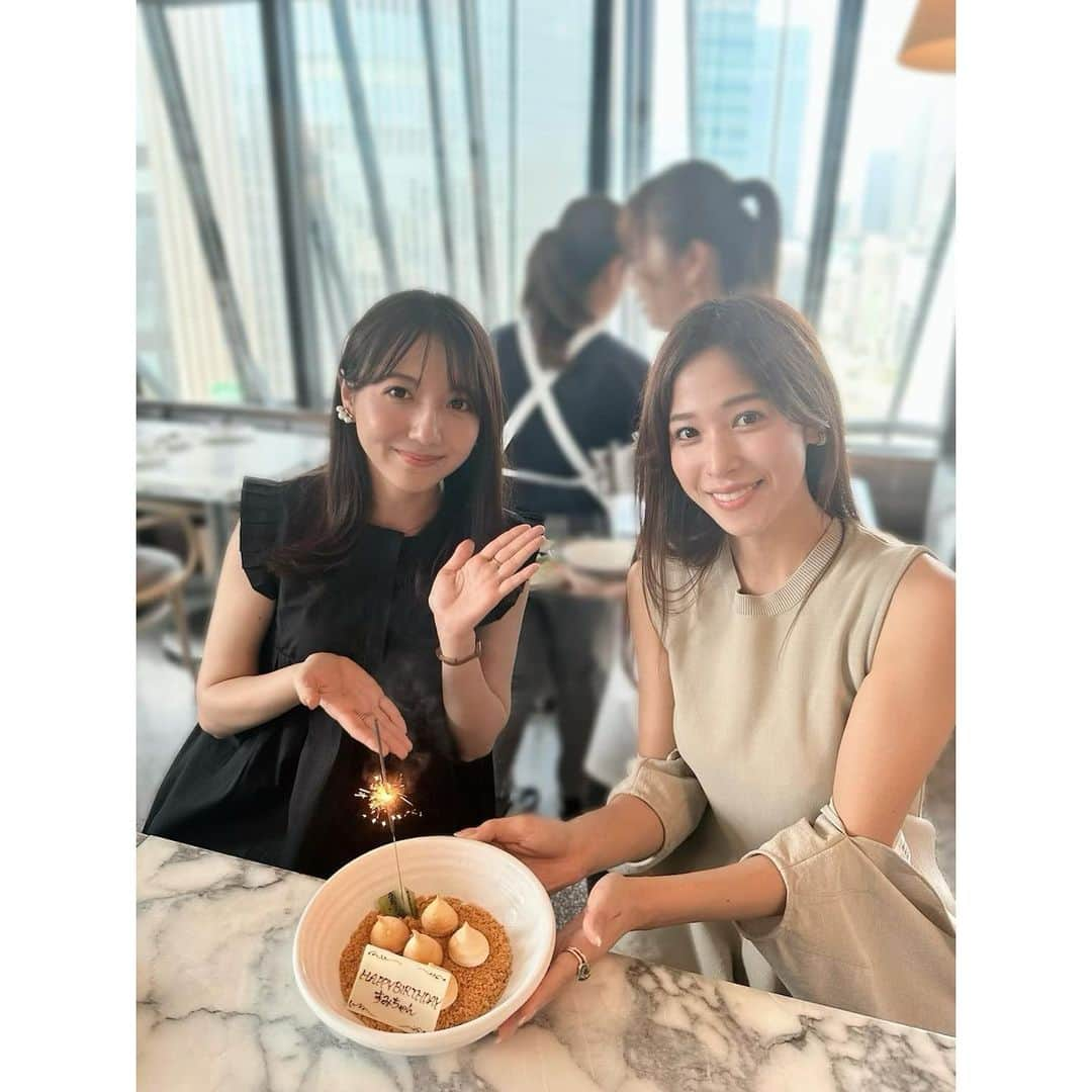 森遥香のインスタグラム：「. お友達シリーズ🫰💜  #鷲見玲奈 ちゃん #小村美記 ちゃん #同期 #両写真とも呑んで顔が酔ってます」